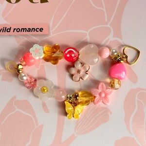 Lip oil charm